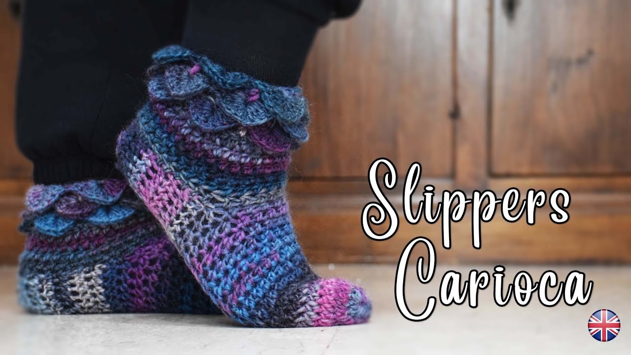 How to crochet an easy and pretty slippers - YouTube