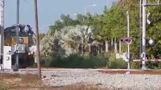 Leaser power Csx O721-11 with FEC 708/716 light engine southbound to krome Quarry