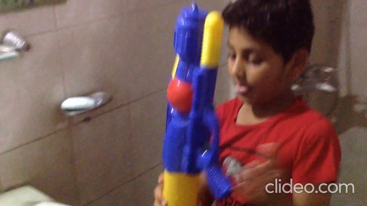 Reacting to my old toys(very good watch till the end)