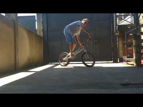 monty 219 trials bike
