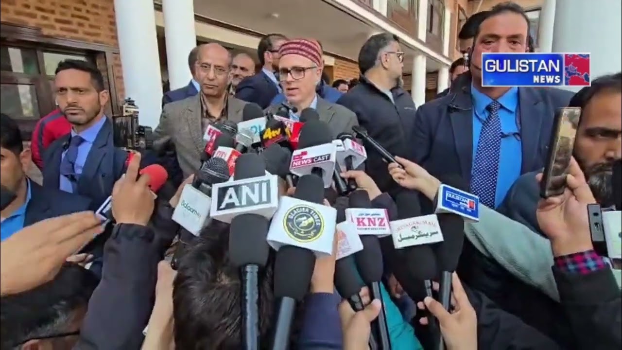 Главный министр Омар Абдулла запустил проекты в Гандербале на сумму 80 крор рупий и призвал студе...