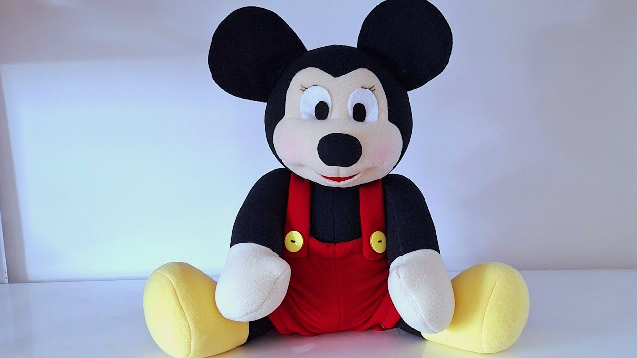 De tão feio se torna tão bunitinho.  Como fazer Mickey de pano sem complicações
