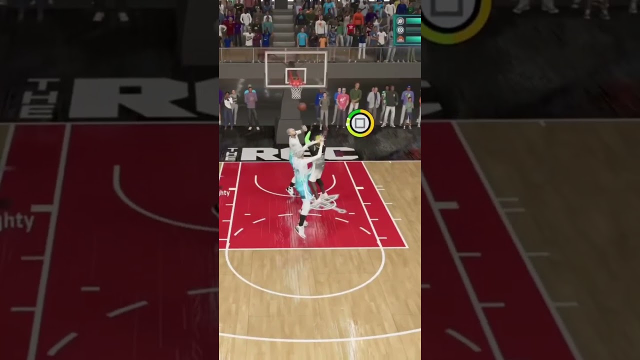 Epic contact dunk🔥 2 defenders🔥 Best Lob Threat 