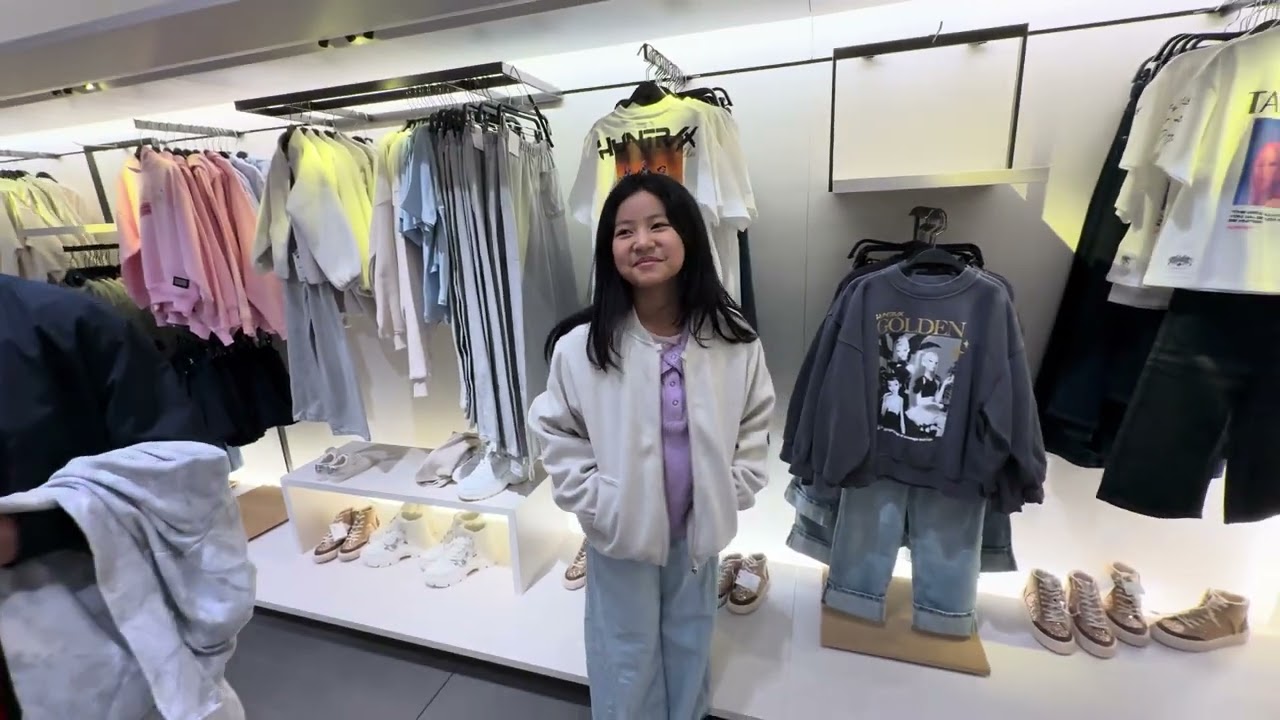 Summer vibes// did shopping today at MALL OF AMERICA.