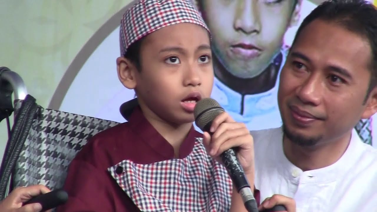 Naja di tes Di Depan Abi Haddad ALwi Oleh guru dan SIswa Mts. N 1 Mataram