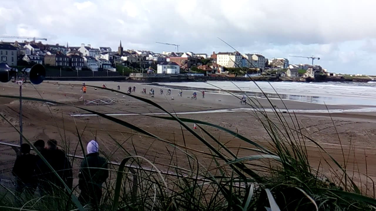 Portrush Beach race's - YouTube