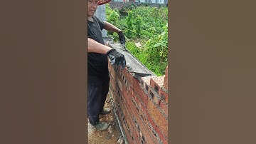 Understand in one minute how a brick wall is born.