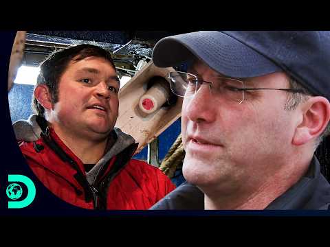 Time Bandit Faces a Delay While Another Crew Finishes Their Season | Deadliest Catch