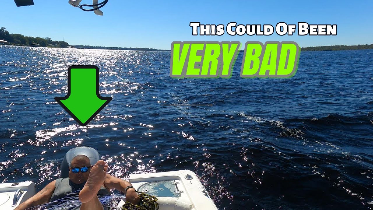 Я чуть не выпал из лодки! Ловлю креветок кастинговой сетью. Сент-Джонс, Палатка, Флорида.