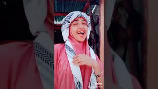WAXKASTA WA LA YAB DUNIDA WAXAN KA DHICIN MA JIRAN