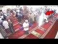 JAMAAH KAGET!! Lagi Khusuk Sholat, Tiba² Muncul Sosok Misterius Di Dalam Masjid! Perhatikan!