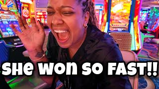 She Won So Fast On This Slot Machine!! screenshot 4