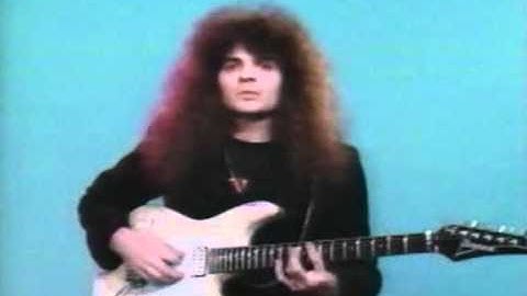 Vinnie Moore - Speed, Accuracy and Articulation - Modes Part1