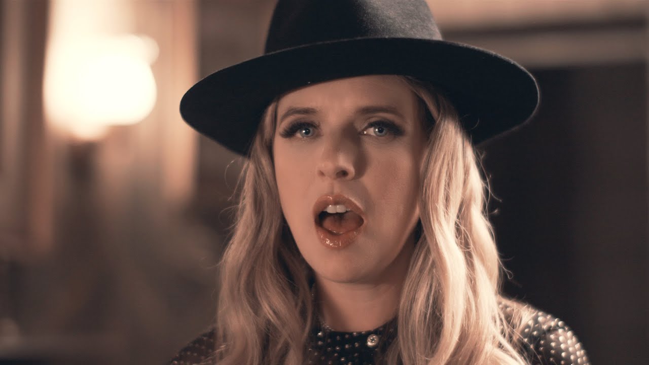 ZZ Ward - Love Alive (Official Music Video) - YouTube