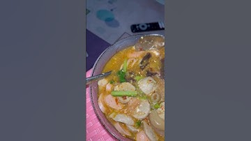 Hujan hujan makan seblak #shorts #short #shortvideo #shortsfeed #fyp #fypシ゚viral #seblak #food