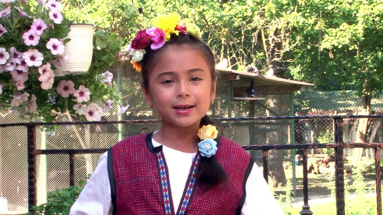 Паулина Лансанган Георгиева-  Пиленце   пее