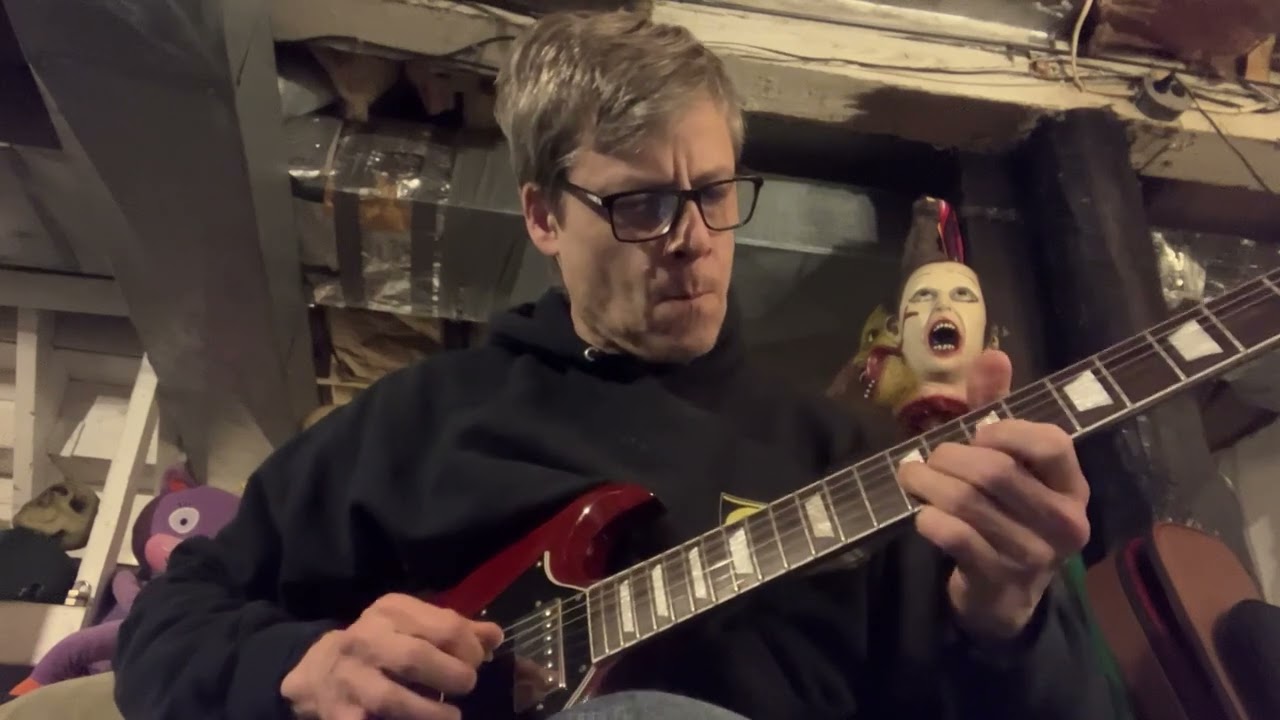 Strange World Iron Maiden solo cover 