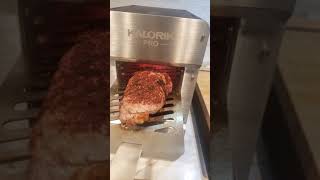 KALORIK - PRO 1500 Degrees garlic butter ribeye steak