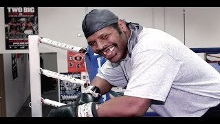 Leon Spinks remembered by George Foreman for his smile and spirit