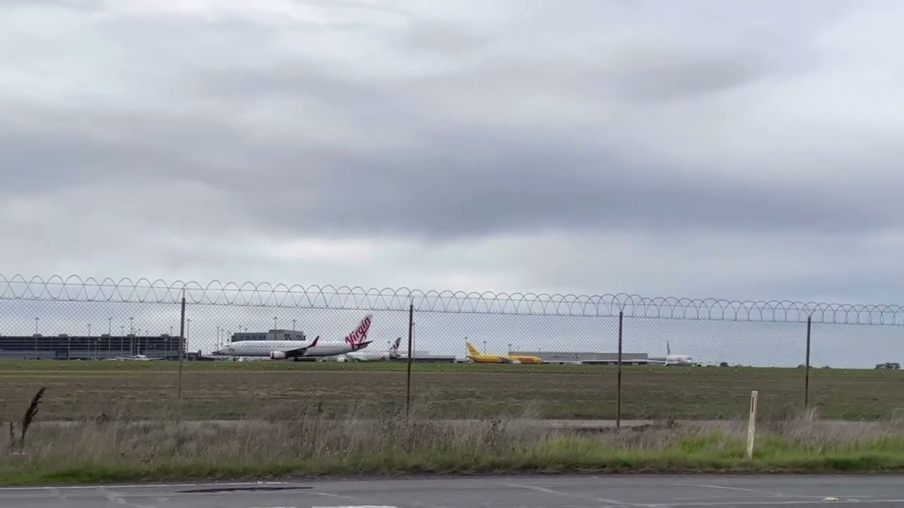 Melbourne Airport Viewing Area YouTube Melbourne Airport Viewing Area YouTube