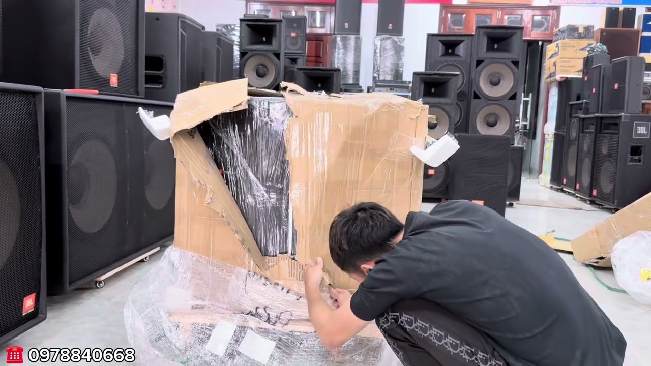 Hàng cập bến siêu siêu hót SRX 715 Made in U S A khoác nguyên áo về Việt Nam ae yêu ☎️0978840668 