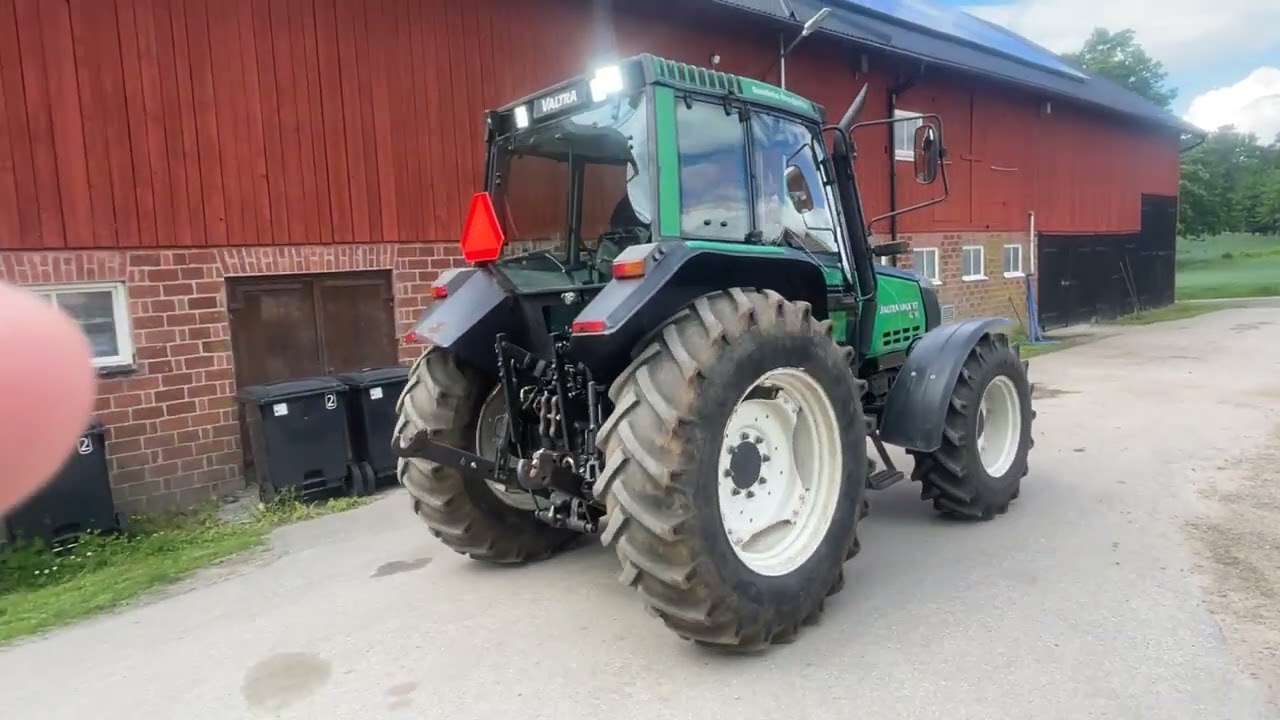 Traktor VALMET 6200