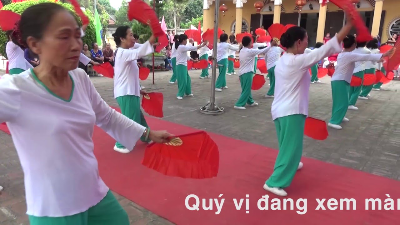 CLB dương sinh TTyên viên múa mùa xuân làng lúa làng hoa