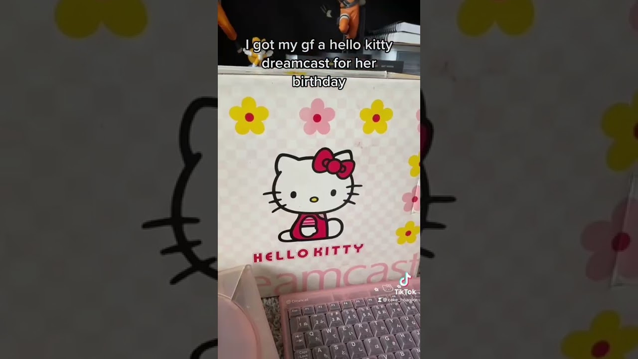 эта Hello Kitty Dreamcast просто БЕЗУМИЕ 😻