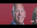 Hy-Vee honors employee by featuring them on semi-truck