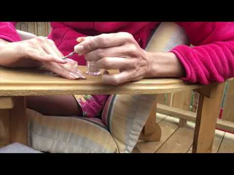 Polishing My Nails - YouTube