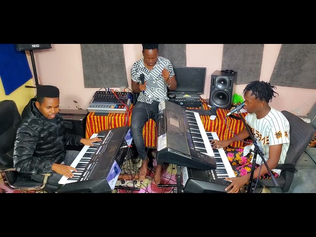 levi pro saviour bee and funky jehu on piano seben class=