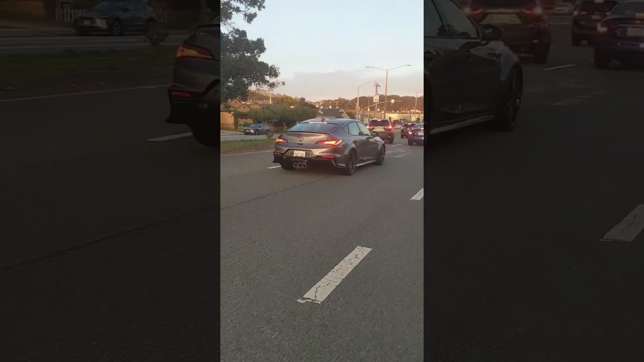 10 лучших автомобилей с высокими эксплуатационными характеристиками, которые обязательно должны б...