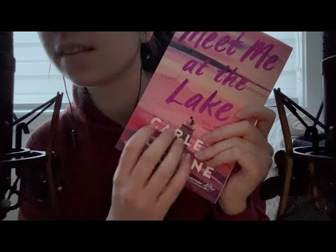 ASMR What I read in March | Tapping, Ear to Ear Whispers, Book Chat