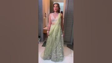 Learn the hack for tying your dupatta to your wrist | Dolly Jain