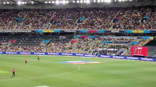 Incredible Crowds Cheering During Eng V Nz In The Gabba