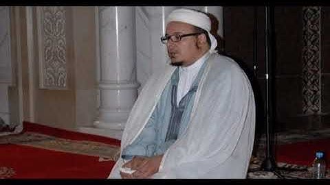 سورة الفاتحة بصوت المقرئ المغربي عمر القزابري