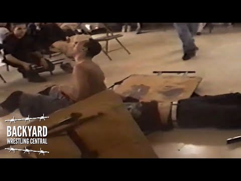 Bucket Johnson V Trizzie D UEW Venom Memorial Show Camera 3 