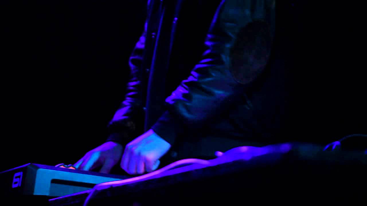 405tv Interview: MMOTHS