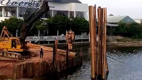 Rung ép cừ LARSEN dưới nước | Biện pháp & quy trình thi công