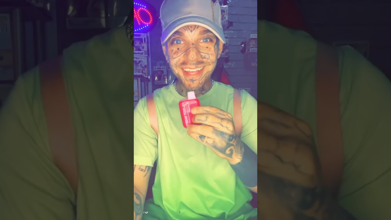 Cherry peach lemonade vape🤯