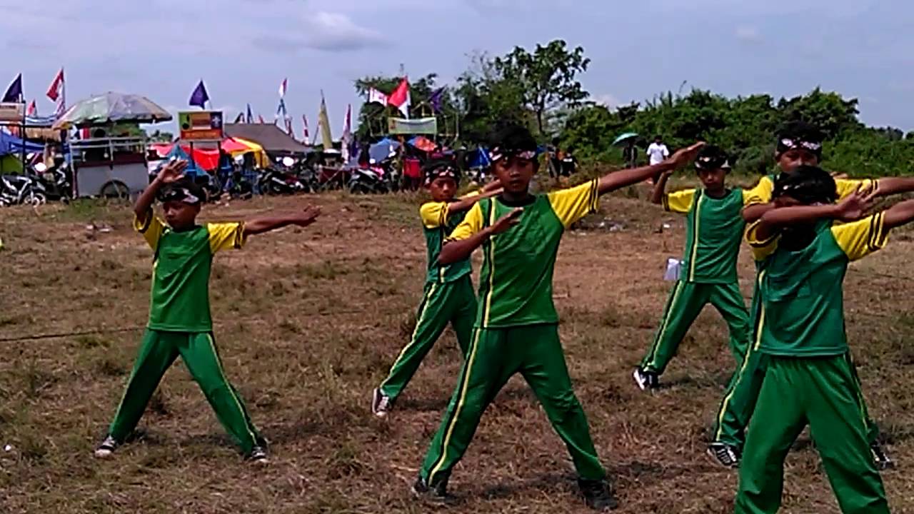  Senam pramuka  juara1tingkat LT2sdn rajeg dua YouTube