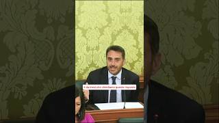 Il Governo ha ufficialmente bloccato il servizio pubblico e paralizzato il Parlamento.
