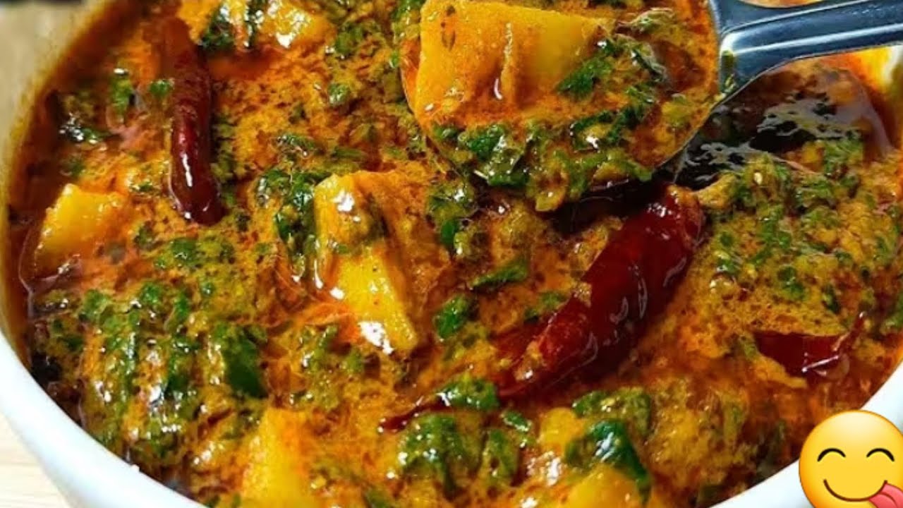 এই ভাবে পালং শাক রান্না করলে মাছ মাংস ফেলে এটাই বারবার খাবেন /মারাত্মক স্বাদ পাবেন 