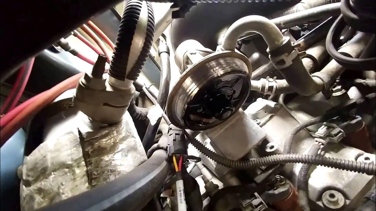 Duramax Fuel Filter Change How-To LB7-LML 01-15 - YouTube