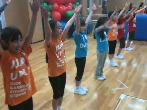 キッズガーデン発表会オープニング合同練習　武蔵小杉のキッズダンススクール