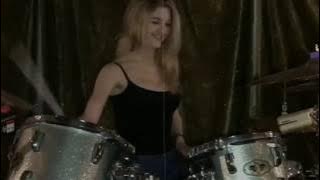 MARLHY! beautiful drummer, attractive appearance.