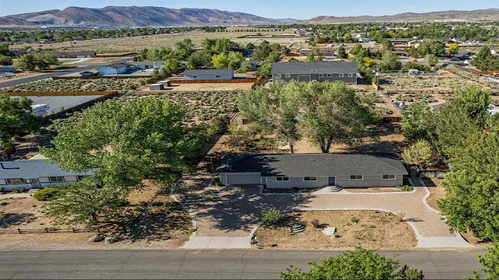 35 Leo DR, Sparks, NV Presented by Karen Greathouse.