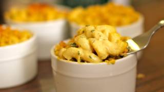 Macaroni and cheese was always one of my favorite sunday holiday
dishes, but vegan cheese? i love cheese, it is by far the hardest
thing gave up wh...