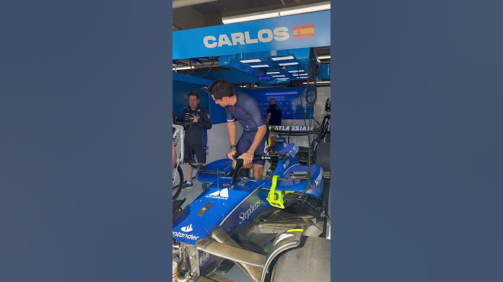 Carlos getting comfortable 🏎️ #f1 #carlossainz