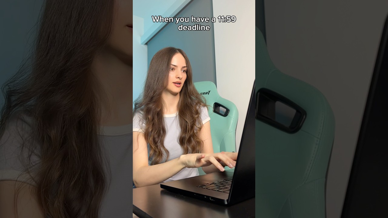 Going to “SCHOOL” nowadays 👩🏻‍🎓 #VictoriaPfeifer